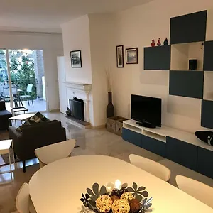 Marbella - Beach Frontline Apartment